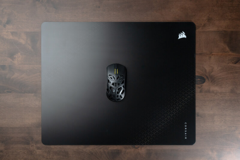 Corsair MM Glass
